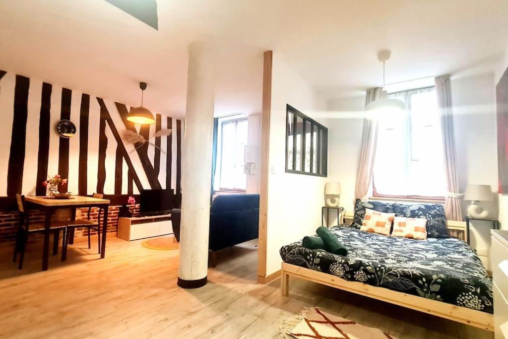 Appartamento Chic Et Normand, Parking Facile, Wifi Hd Pont-Audemer Esterno foto